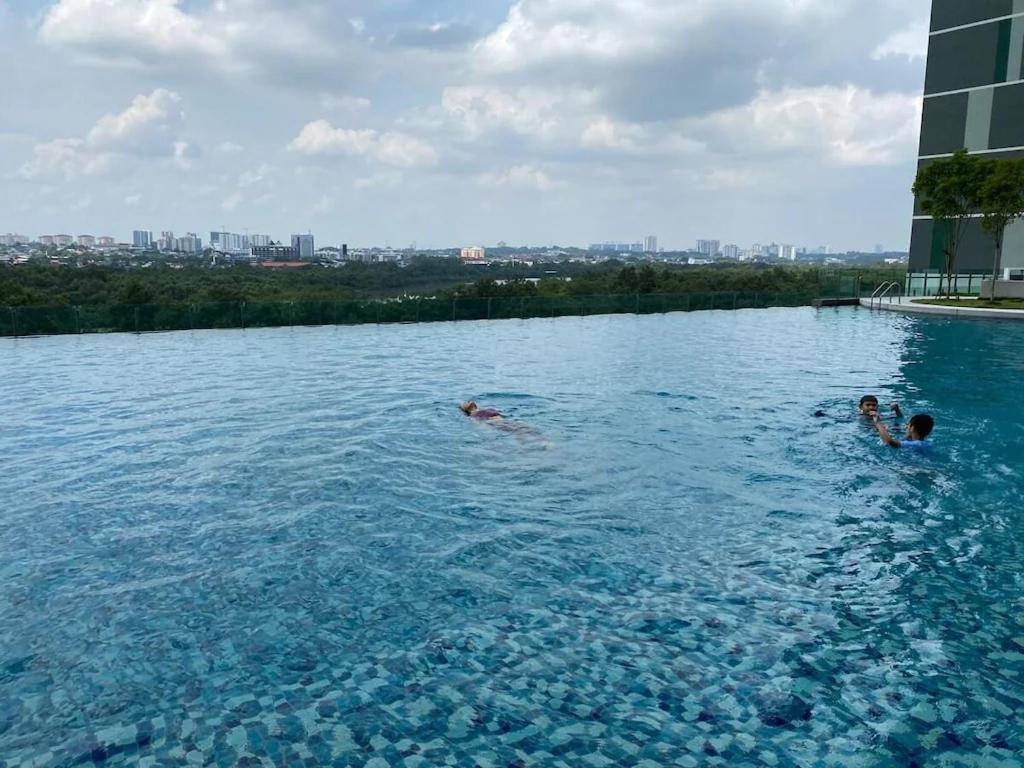 Homenest Jb City Poolview Suite By Cozy Home ジョホールバル エクステリア 写真