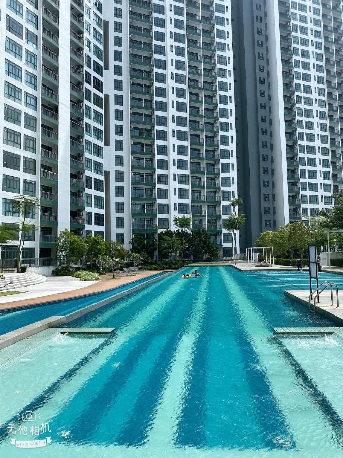 Homenest Jb City Poolview Suite By Cozy Home ジョホールバル エクステリア 写真