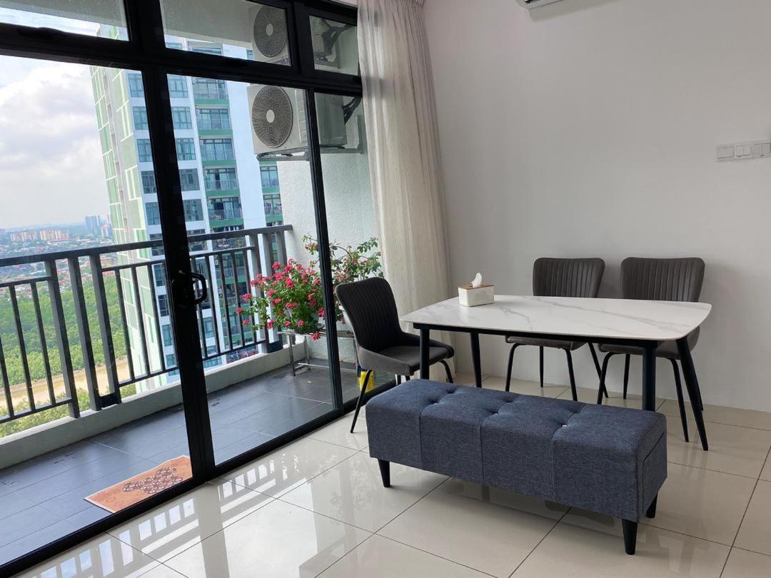 Homenest Jb City Poolview Suite By Cozy Home ジョホールバル エクステリア 写真